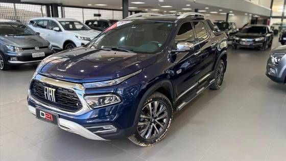 FIAT TORO 2.0 16V TURBO DIESEL RANCH 4WD AT9 FIAT TORO 2.0 16V TURBO DIESEL RANCH 4WD AT9